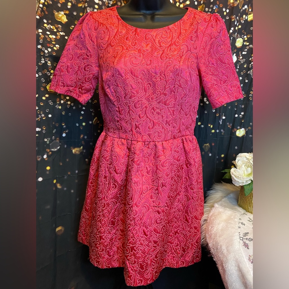 H&M Women’s Hot Pink Babydoll Skater Dress Size 4 Flower Embossed Detail